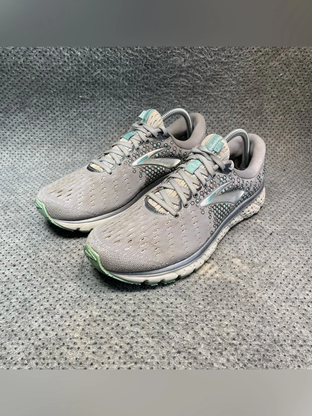 Brooks Glycerin 17 Grey Running Shoes Size 11 Women’s